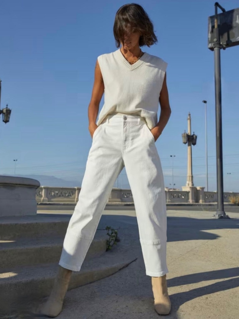 EVERLANE The Utility Barrel Pant in White